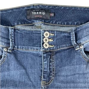 Torrid Womens Jegging High rise skinny jean Size 18 Released Hem